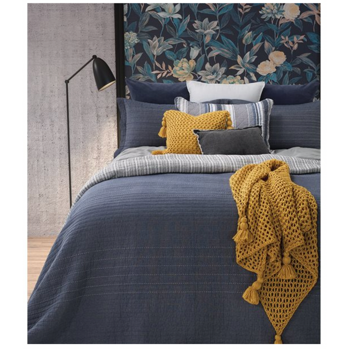 Eloi blue jean coverlet