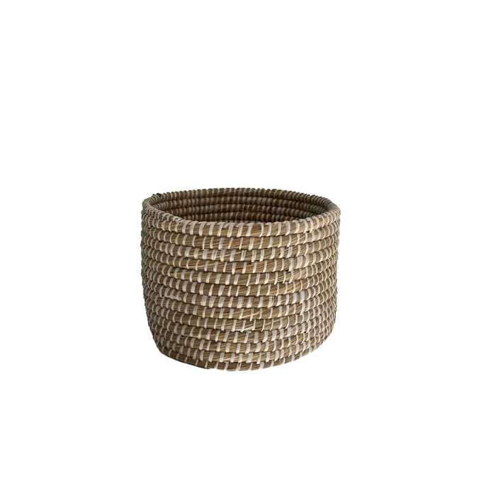 Whitewash Woven Seagrass Baskets w/ Lid